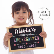 First day of kindergarten sign chalkboard printable, First day of school sign